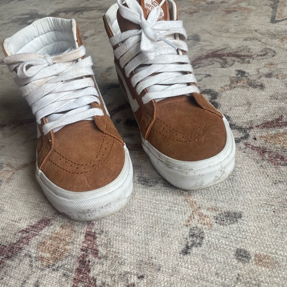 Vans Tan Suede SCOTCHGARD high top - Picture 5 of 9